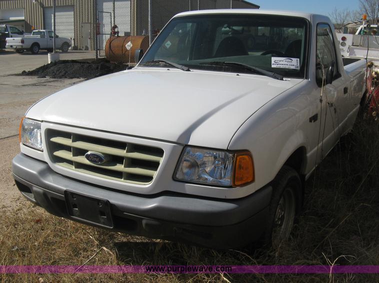 image for item H4339 2002 Ford Ranger XLT pickup truck