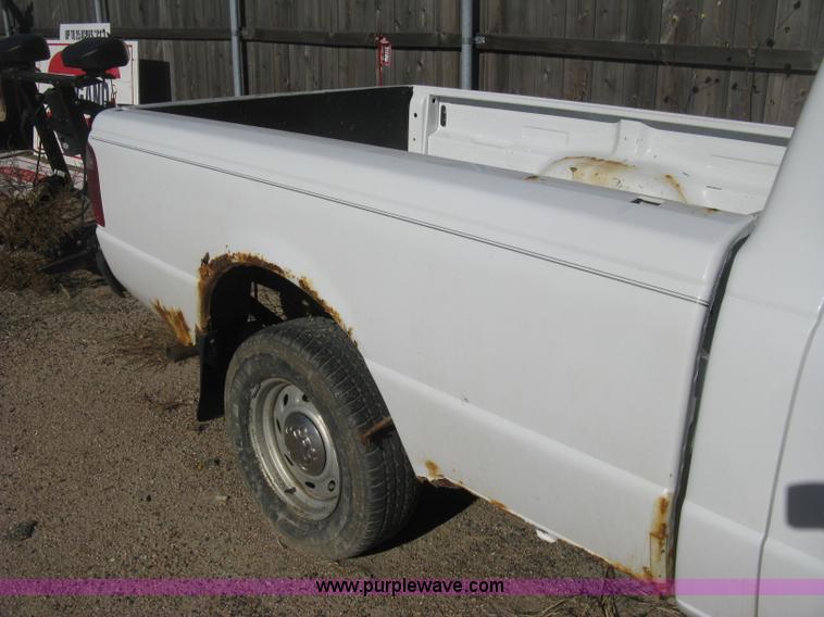 image for item H4339 2002 Ford Ranger XLT pickup truck