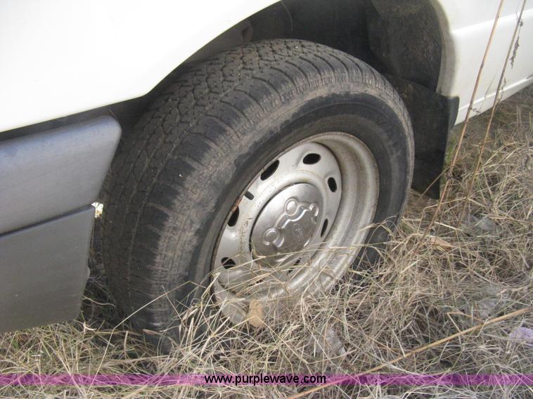 image for item H4339 2002 Ford Ranger XLT pickup truck