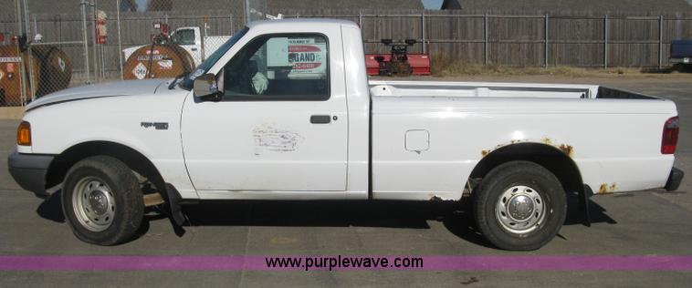 image for item H4339 2002 Ford Ranger XLT pickup truck