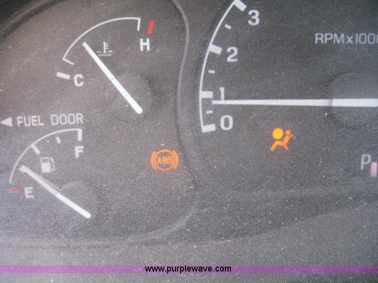 image for item H4339 2002 Ford Ranger XLT pickup truck