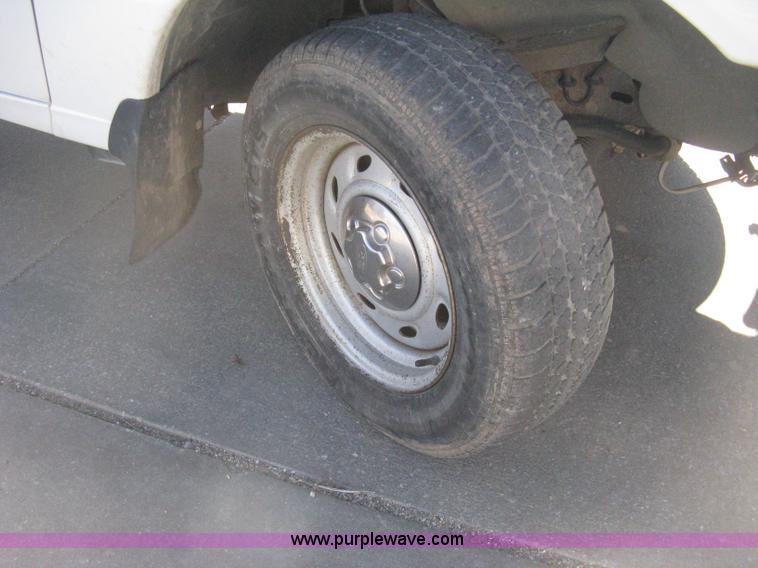 image for item H4339 2002 Ford Ranger XLT pickup truck