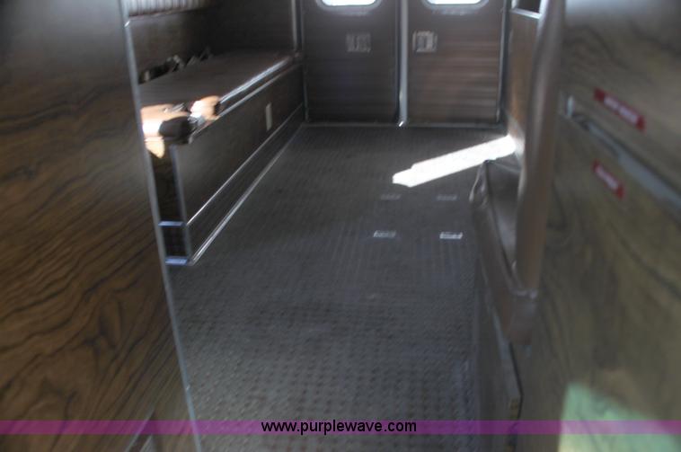 image for item H7286 1985 Ford Econoline E350 ambulance