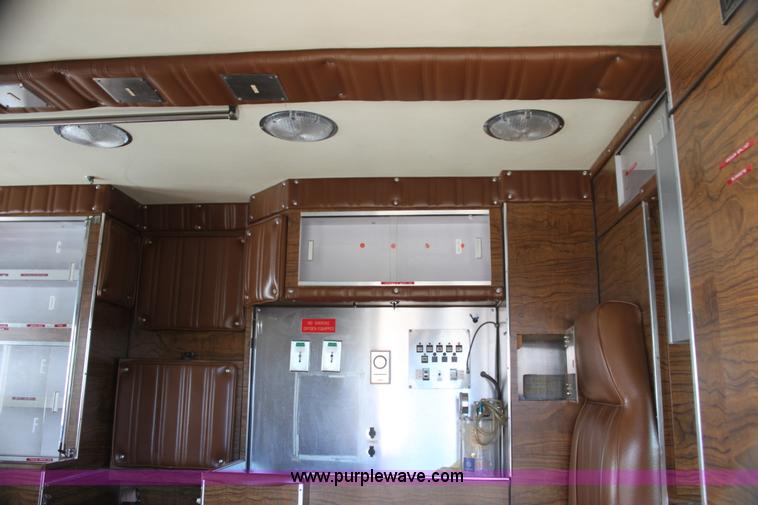 image for item H7286 1985 Ford Econoline E350 ambulance