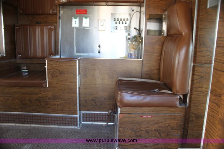 image for item H7286 1985 Ford Econoline E350 ambulance
