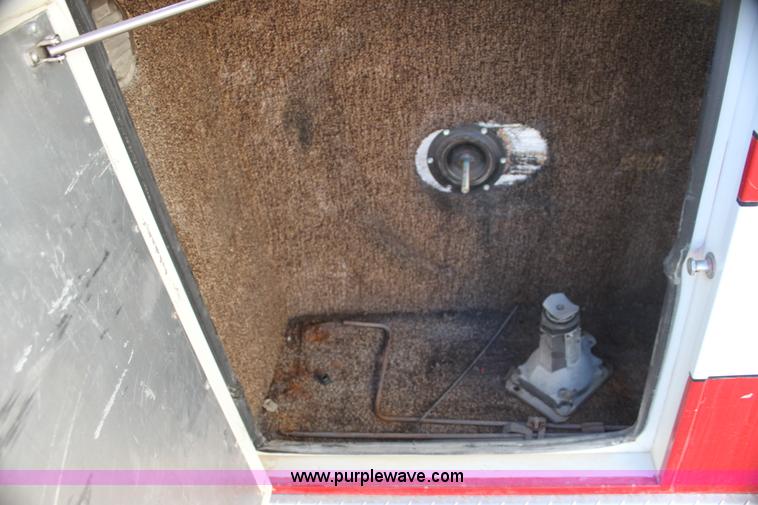 image for item H7286 1985 Ford Econoline E350 ambulance