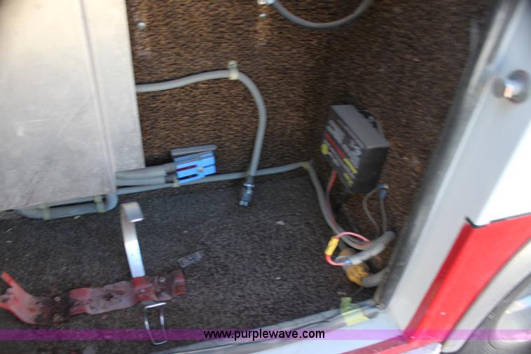 image for item H7286 1985 Ford Econoline E350 ambulance