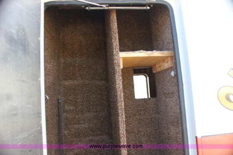 image for item H7286 1985 Ford Econoline E350 ambulance