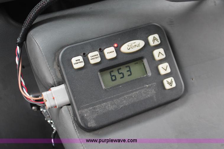 image for item H8349 1996 Ford Econoline E450 ambulance