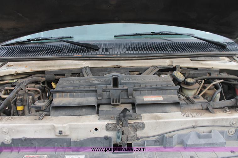 image for item H8349 1996 Ford Econoline E450 ambulance