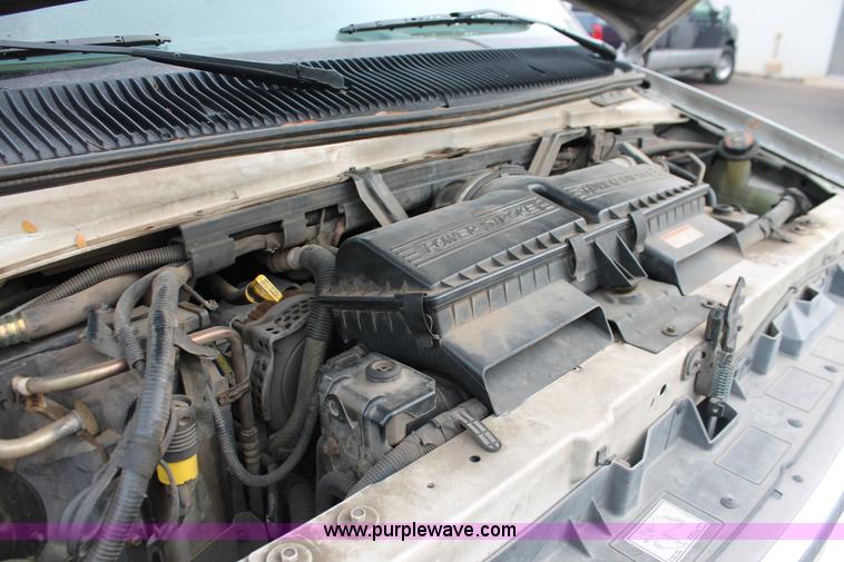 image for item H8349 1996 Ford Econoline E450 ambulance