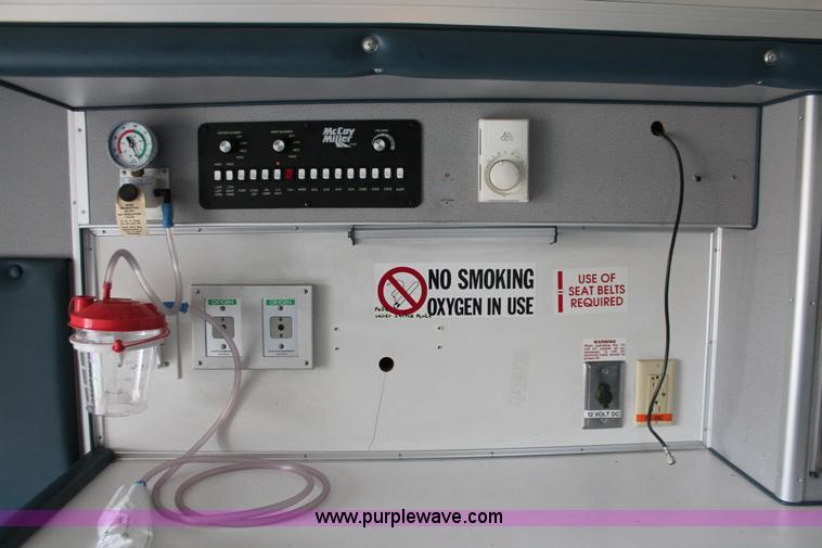 image for item H8349 1996 Ford Econoline E450 ambulance