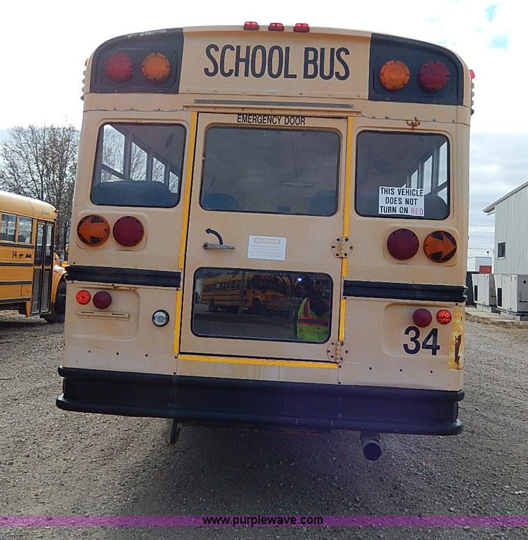 image for item H9511 1995 International 3800 school bus