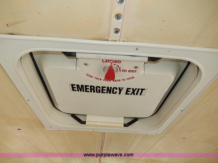 image for item H9511 1995 International 3800 school bus