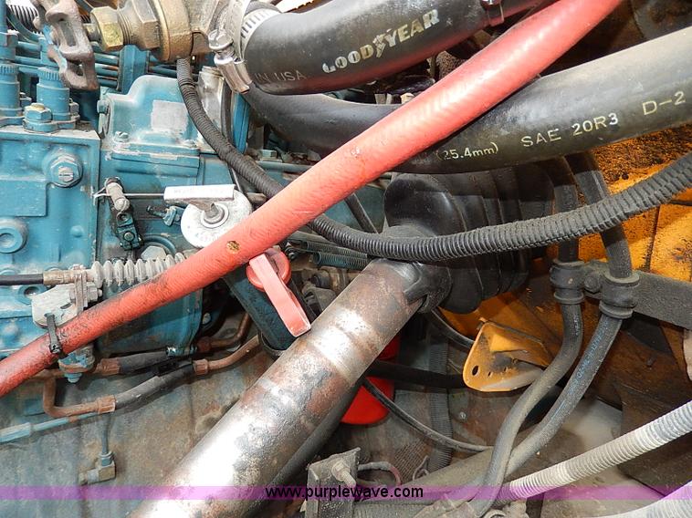 image for item H9511 1995 International 3800 school bus