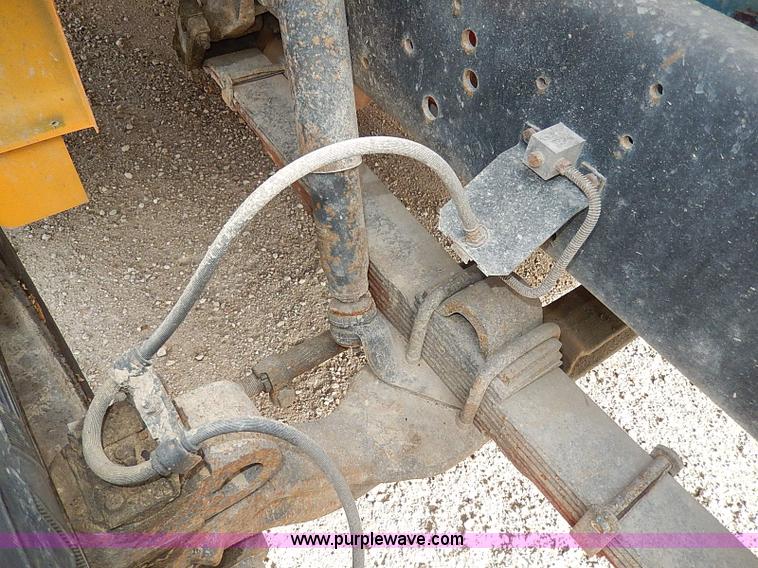 image for item H9511 1995 International 3800 school bus