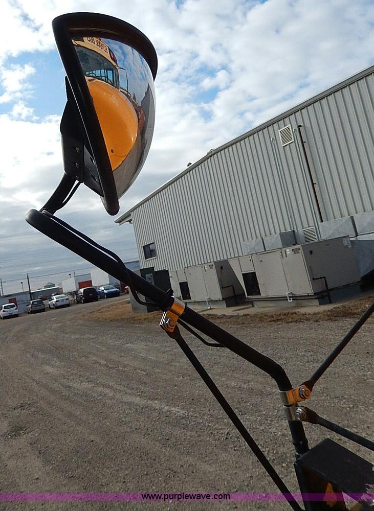 image for item H9511 1995 International 3800 school bus