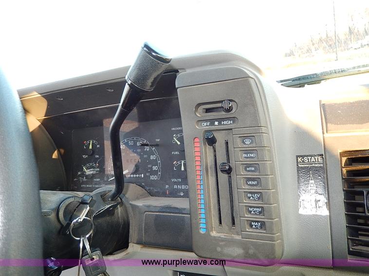 image for item H9513 1993 Chevrolet Astro van