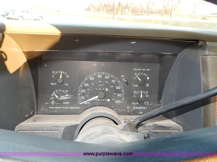image for item H9513 1993 Chevrolet Astro van
