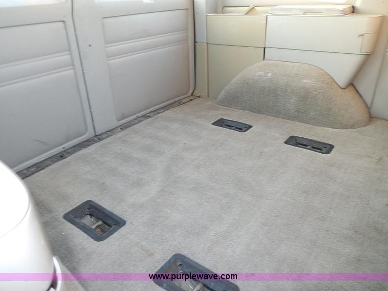 image for item H9513 1993 Chevrolet Astro van