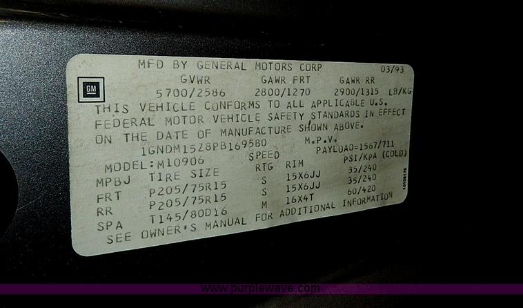 image for item H9513 1993 Chevrolet Astro van