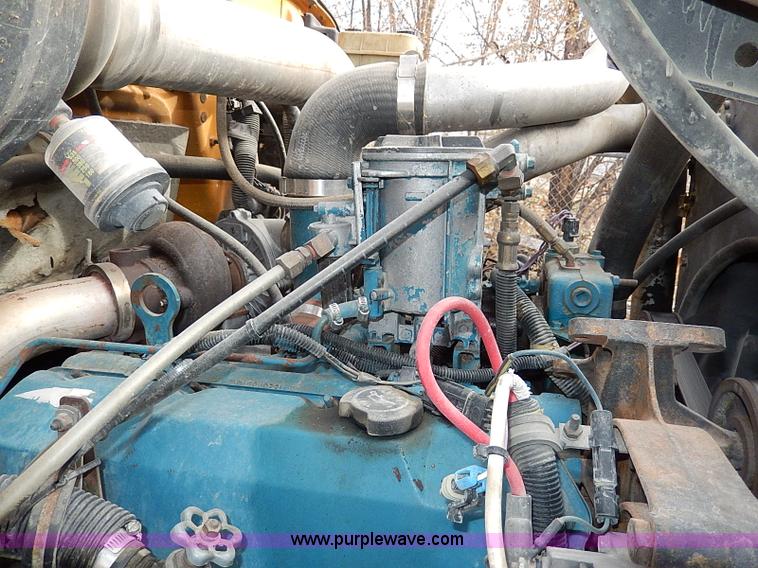 image for item H9522 1997 International 3800 school bus