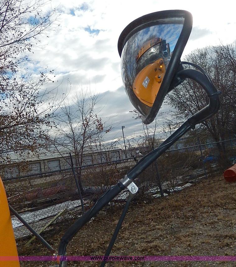 image for item H9522 1997 International 3800 school bus