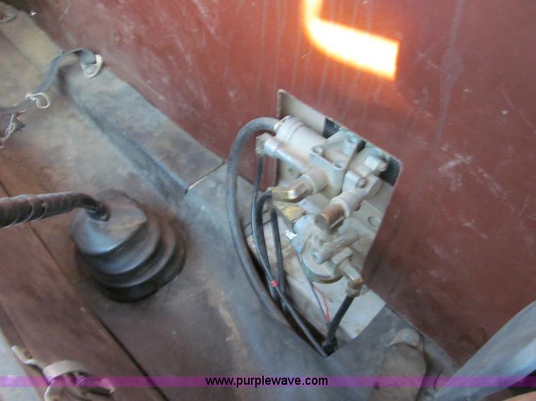 image for item I1311 1979 International S2200 water tanker truck