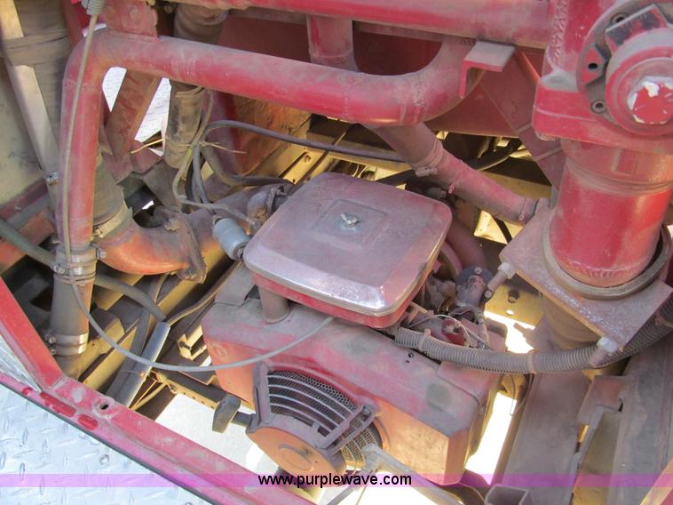 image for item I1311 1979 International S2200 water tanker truck