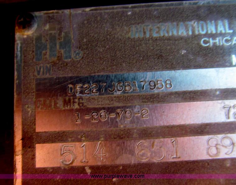 image for item I1311 1979 International S2200 water tanker truck