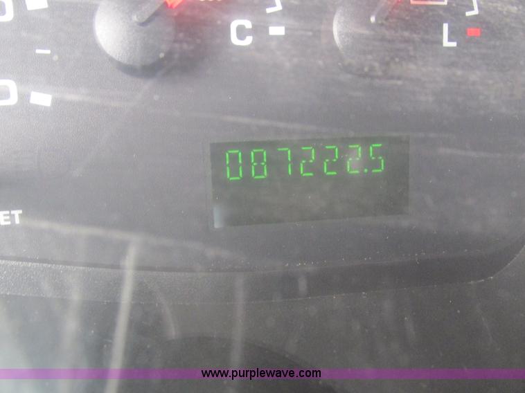 image for item I4207 2006 Ford E450 Super Duty bus