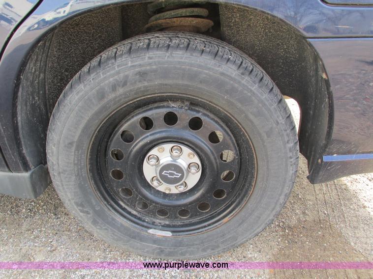 image for item I4209 2001 Chevrolet Impala