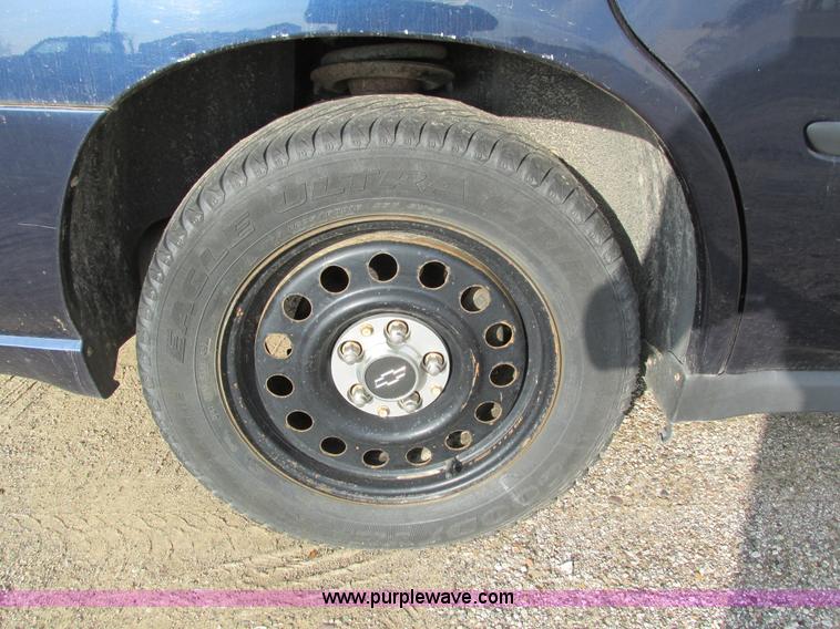 image for item I4209 2001 Chevrolet Impala
