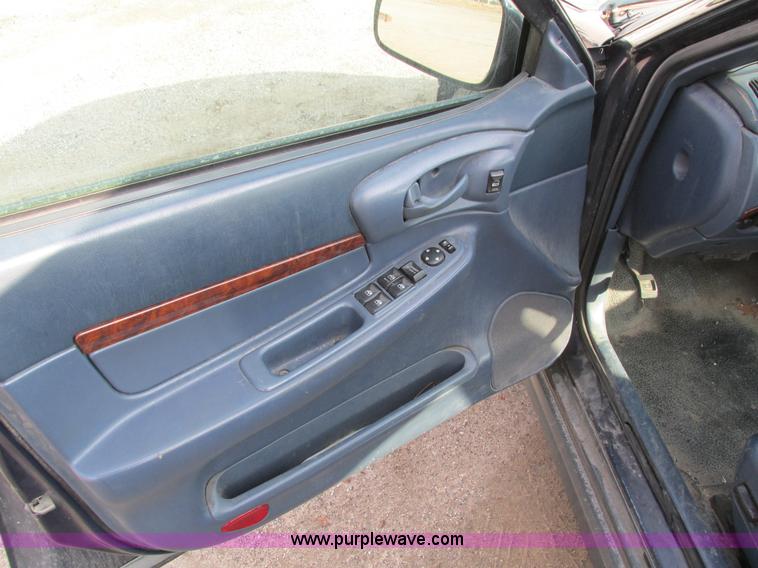 image for item I4209 2001 Chevrolet Impala