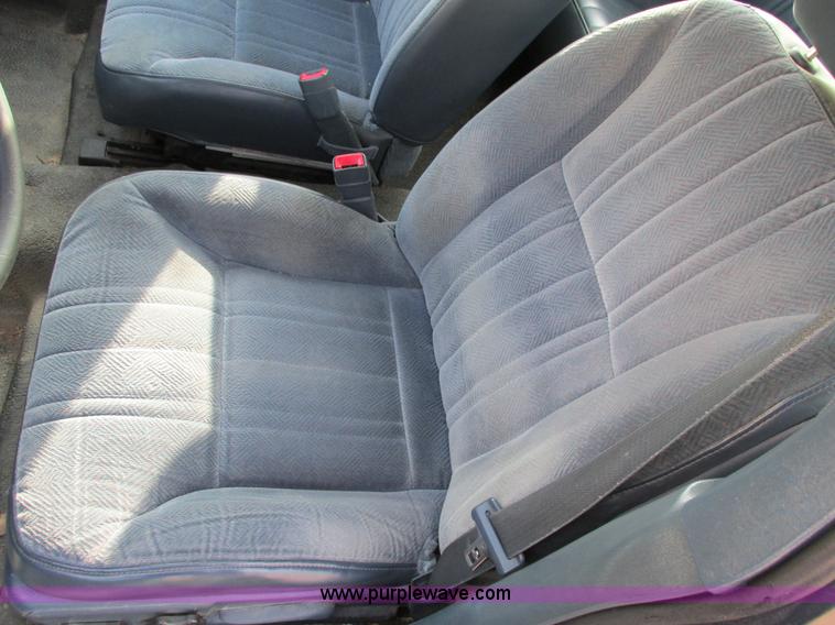 image for item I4209 2001 Chevrolet Impala