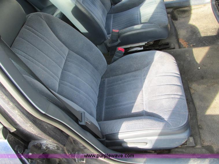 image for item I4209 2001 Chevrolet Impala