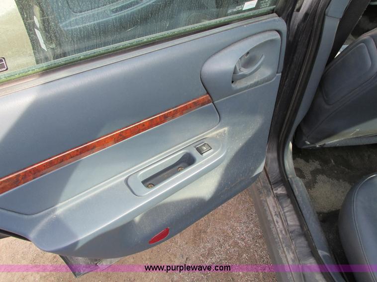 image for item I4209 2001 Chevrolet Impala