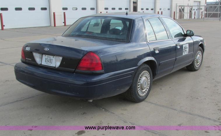 image for item I4210 2002 Ford Crown Victoria Police Interceptor