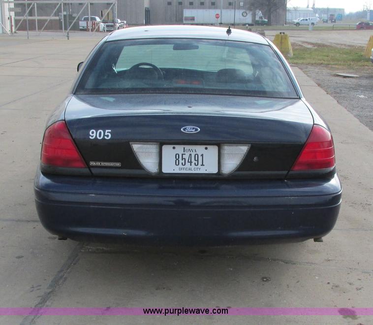 image for item I4210 2002 Ford Crown Victoria Police Interceptor