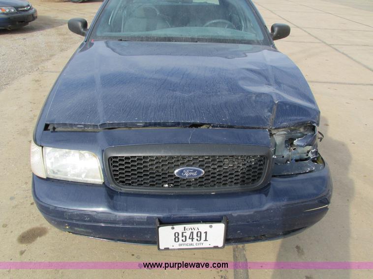image for item I4210 2002 Ford Crown Victoria Police Interceptor