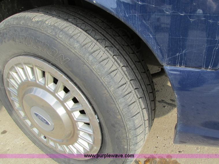 image for item I4210 2002 Ford Crown Victoria Police Interceptor