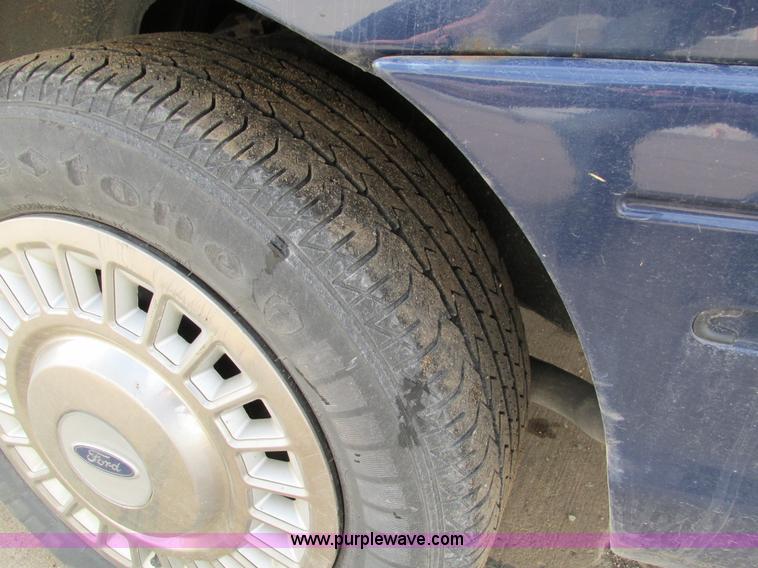 image for item I4210 2002 Ford Crown Victoria Police Interceptor