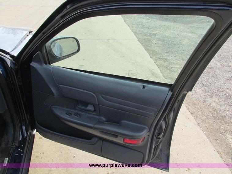 image for item I4210 2002 Ford Crown Victoria Police Interceptor