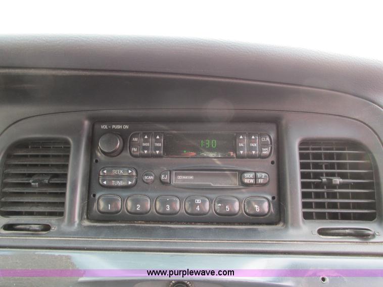 image for item I4210 2002 Ford Crown Victoria Police Interceptor