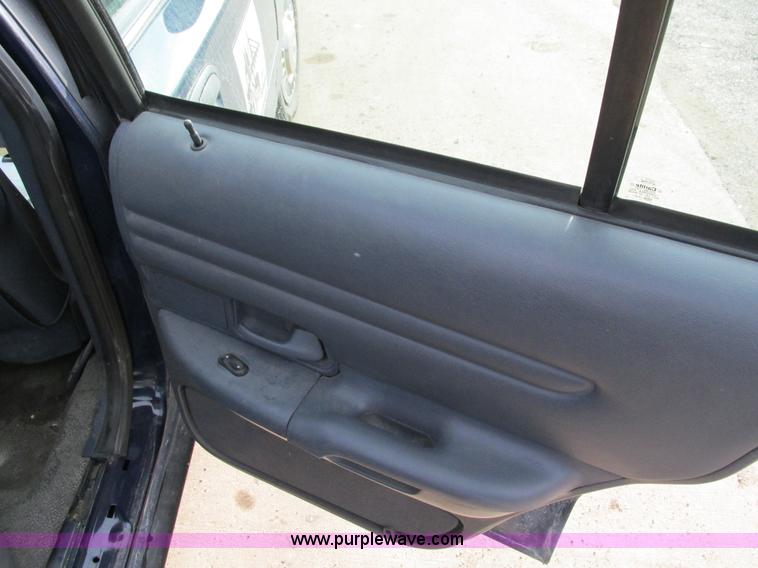 image for item I4210 2002 Ford Crown Victoria Police Interceptor