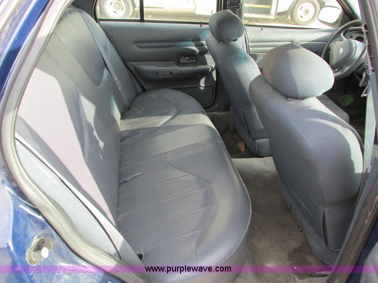 image for item I4210 2002 Ford Crown Victoria Police Interceptor