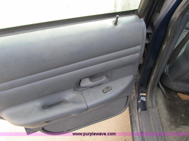 image for item I4210 2002 Ford Crown Victoria Police Interceptor