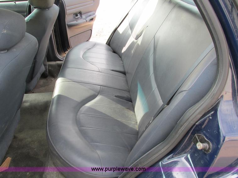 image for item I4210 2002 Ford Crown Victoria Police Interceptor