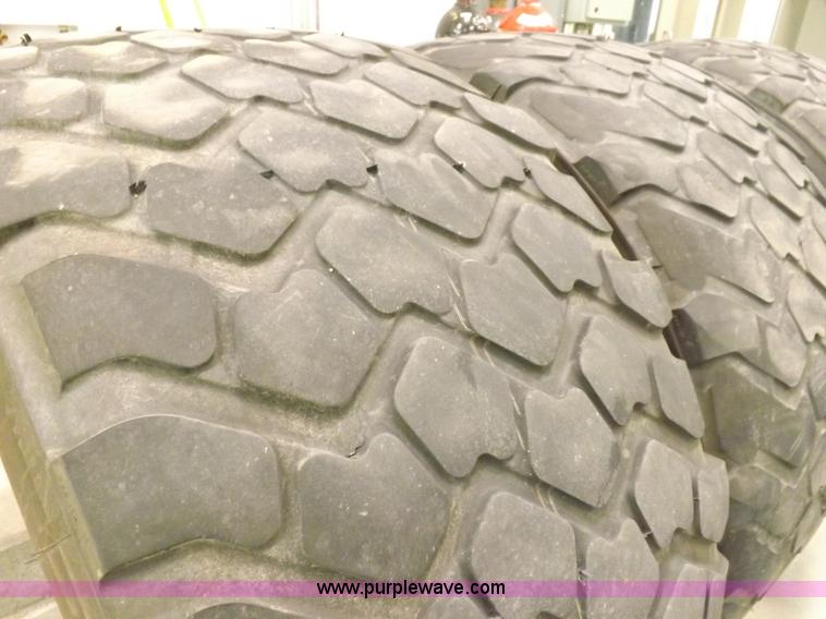 image for item I9212 (3) Michelin XZL 24R21 tires