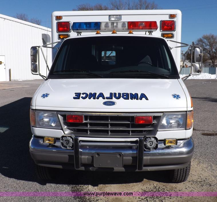 image for item I9244 1996 Ford Econoline E350 ambulance